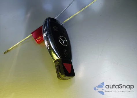 2015 Mercedes-Benz Cla 250 4Matic z USA, uszkodzony, nr VIN WDDSJ4GB7FN173620